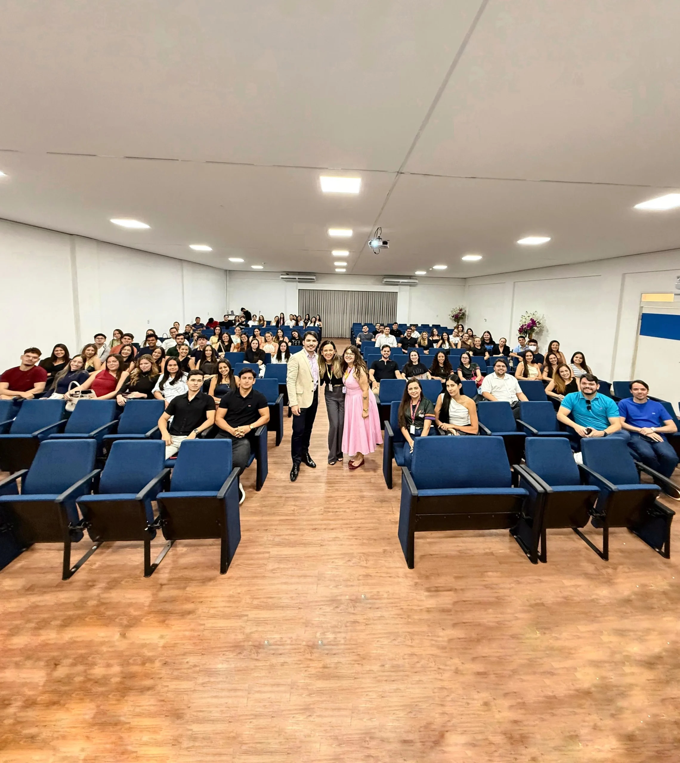 UNIFSM promove palestra sobre prevenção e conscientização do câncer de boca