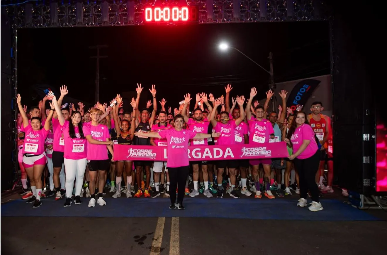 IX Corrida Rosa do UNIFSM reúne 700 atletas em um grande movimento de união, esporte e solidariedade