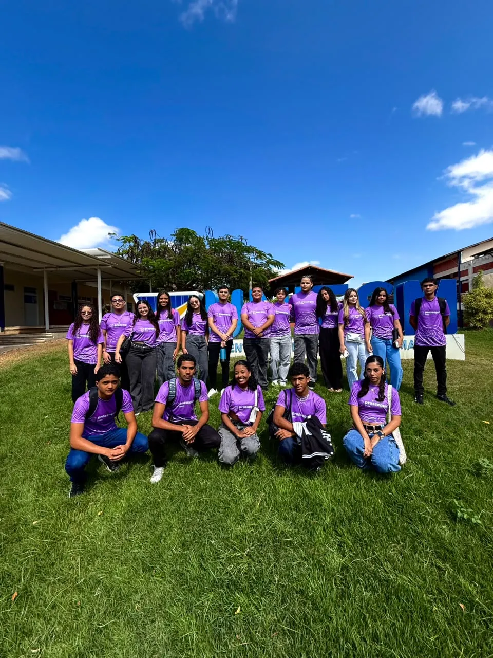 UNIFSM recebe estudantes do Cursinho Prosseguir em visita ao campus